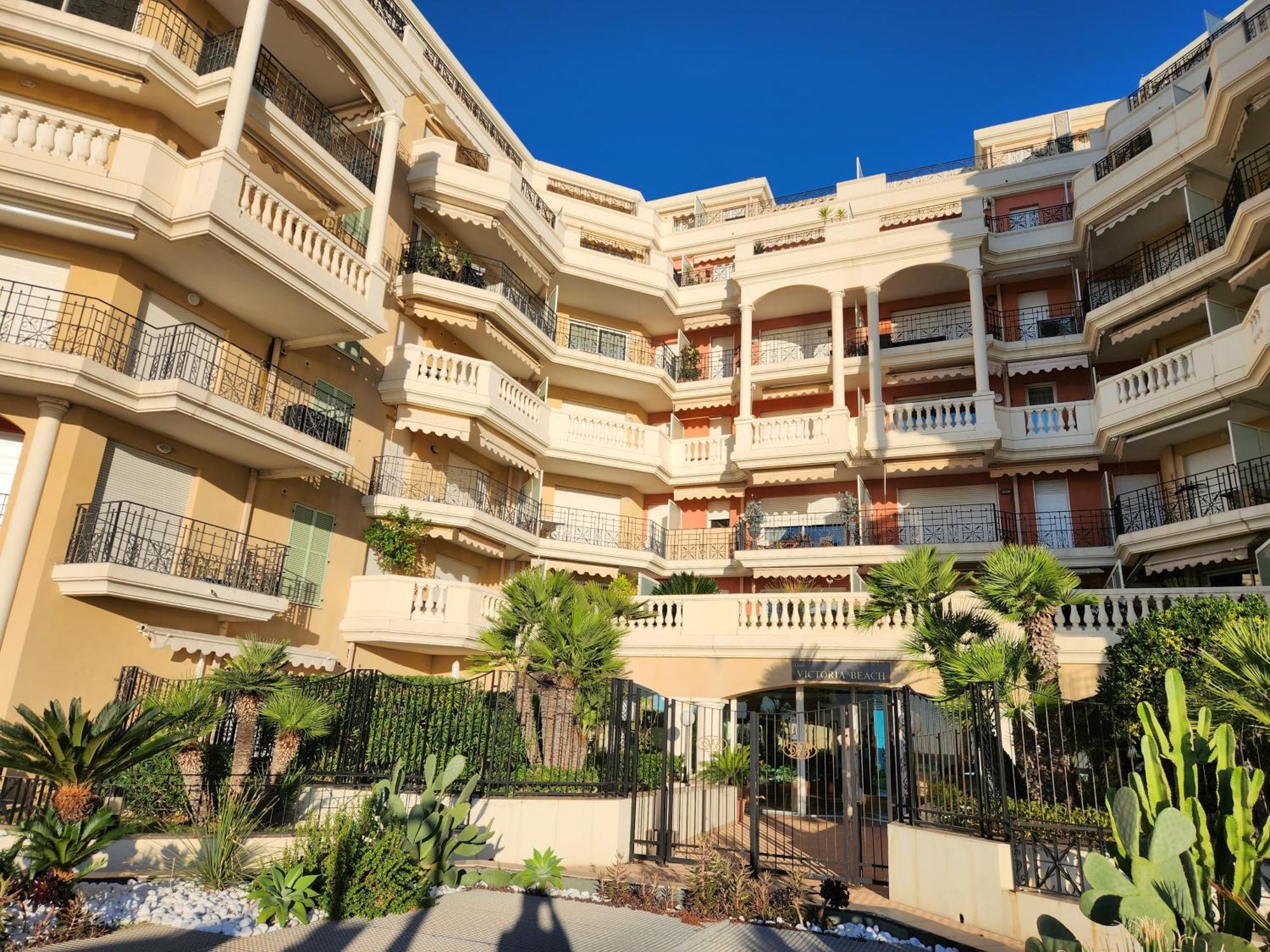 Exclusive Panoramic Sea View In Victoria Beach Ментона Екстериор снимка